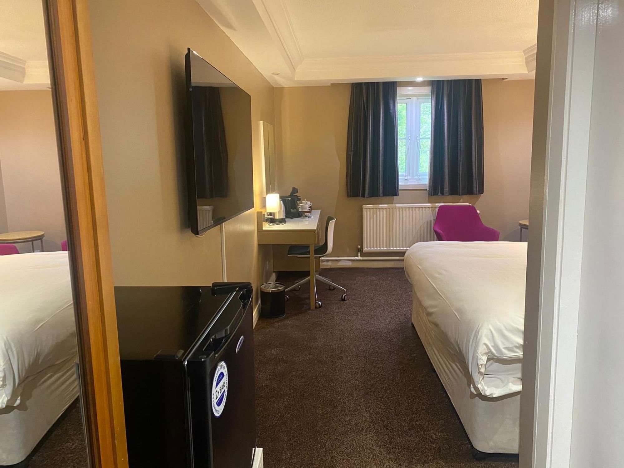 Airport Inn & Spa Manchester Wilmslow Zewnętrze zdjęcie