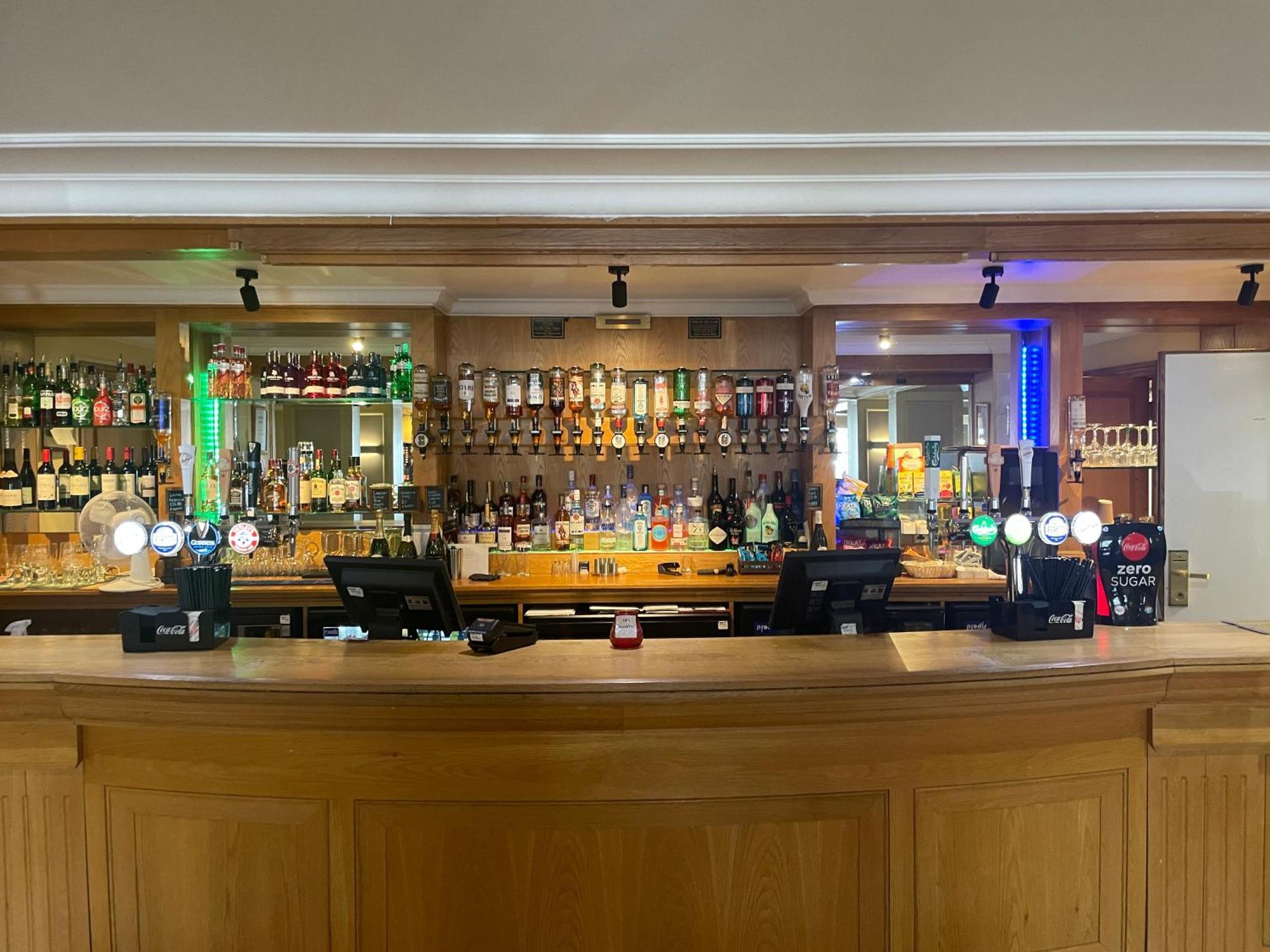 Airport Inn & Spa Manchester Wilmslow Zewnętrze zdjęcie