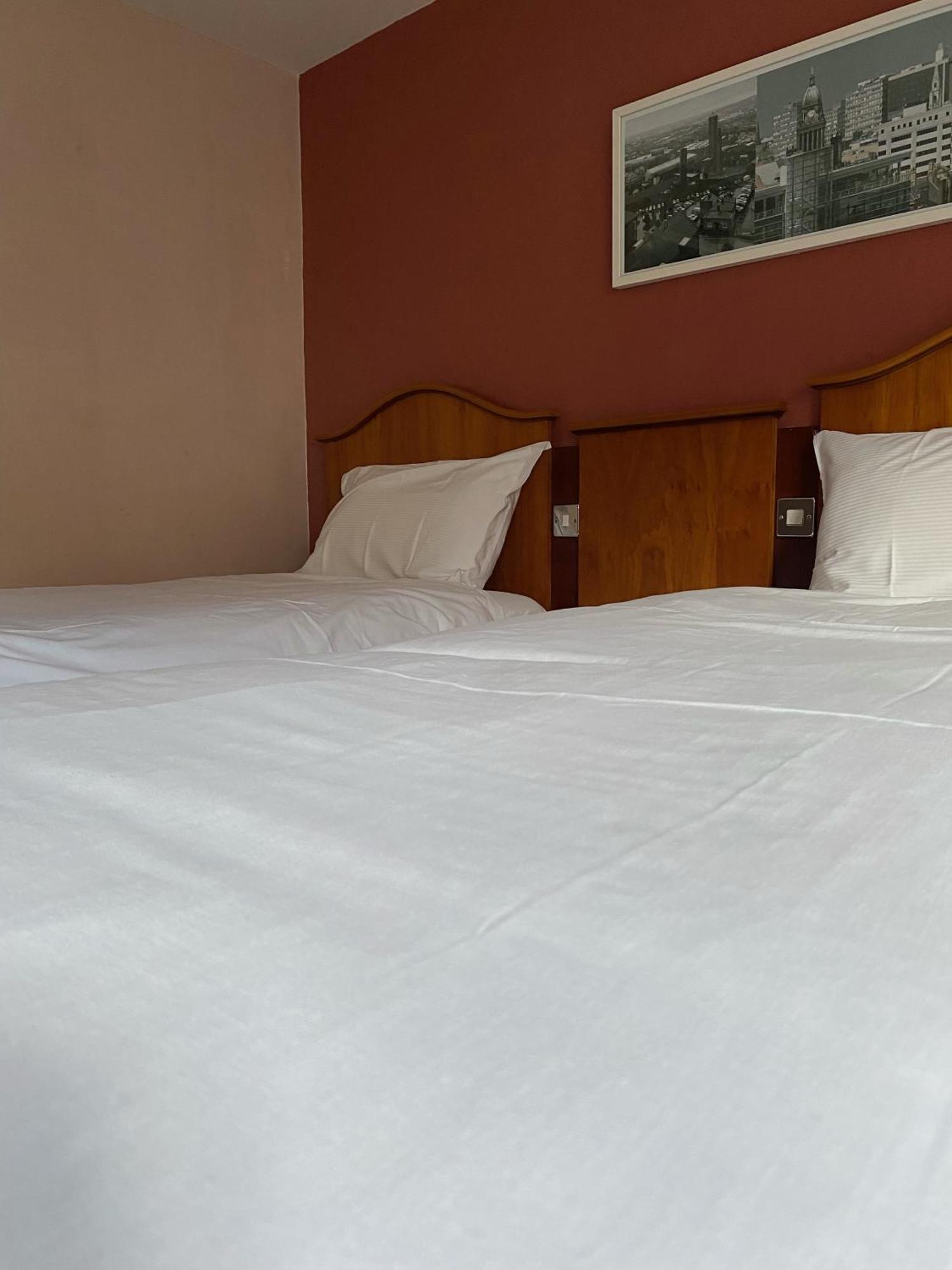 Airport Inn & Spa Manchester Wilmslow Zewnętrze zdjęcie