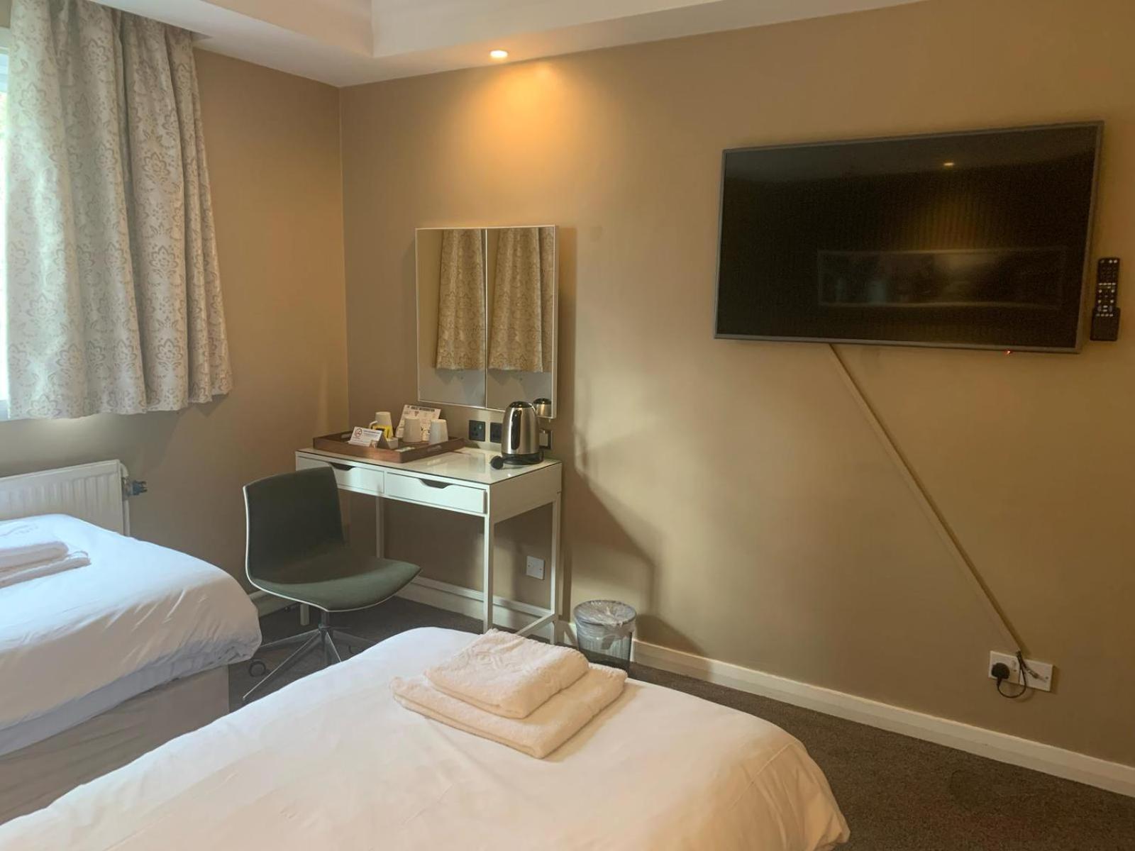 Airport Inn & Spa Manchester Wilmslow Zewnętrze zdjęcie