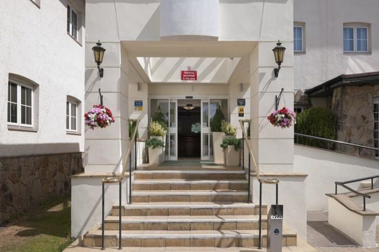 Airport Inn & Spa Manchester Wilmslow Zewnętrze zdjęcie